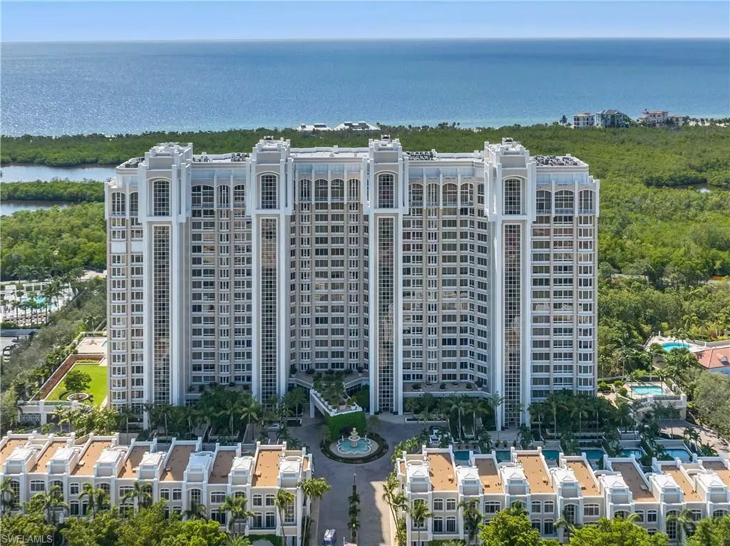 Naples, FL 34108,7117 Pelican Bay BLVD #1603