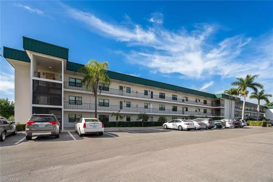 1747 Pebble Beach DR #105, Fort Myers, FL 33907