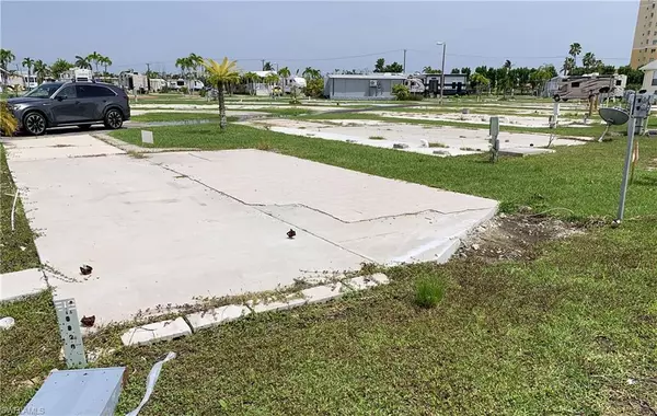 Fort Myers, FL 33908,19681 Summerlin #87F RD