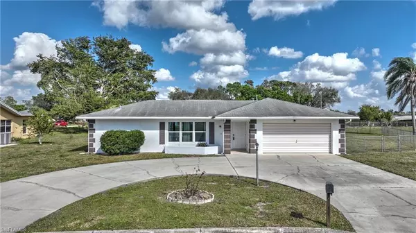 249 Brookside ST, Lehigh Acres, FL 33936