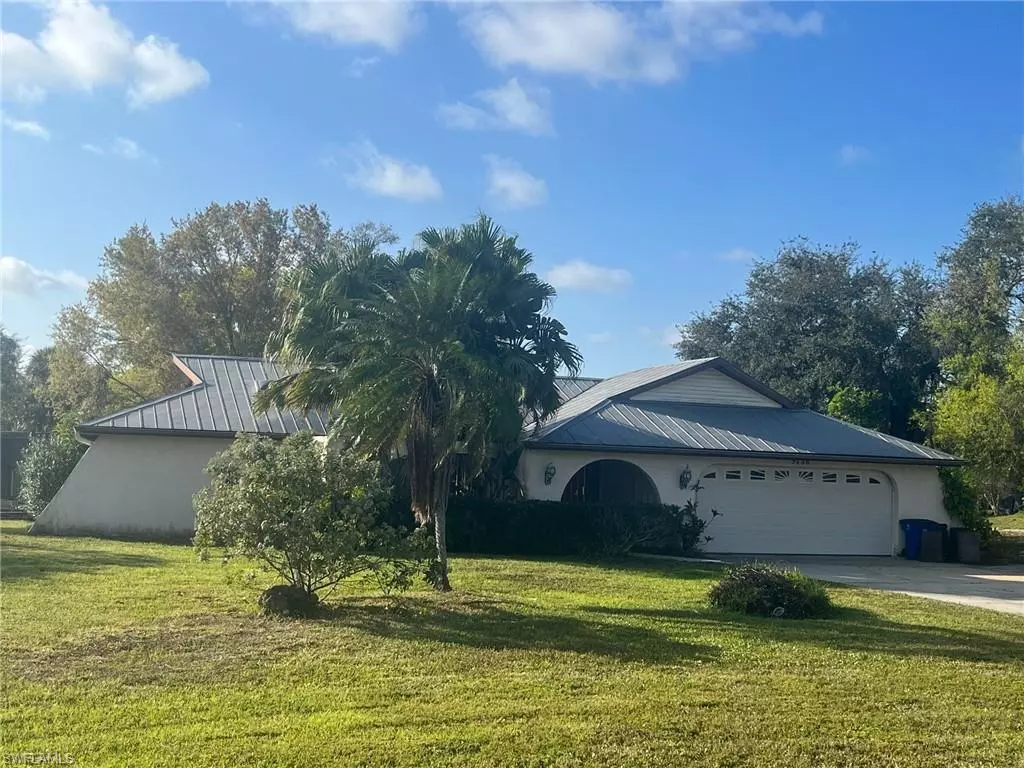 North Fort Myers, FL 33917,7436 Dana Lin CIR