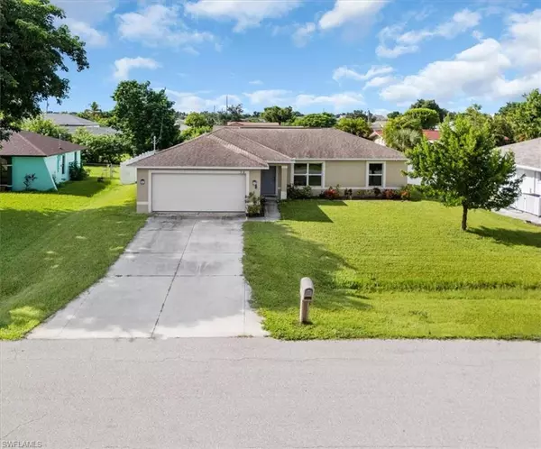 Cape Coral, FL 33904,318 SE 46th LN