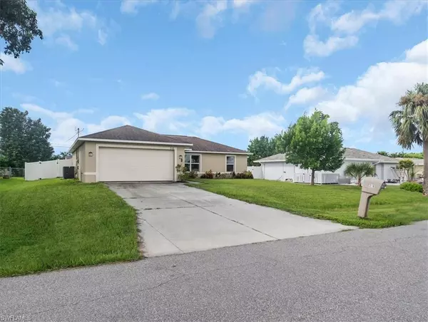 Cape Coral, FL 33904,318 SE 46th LN