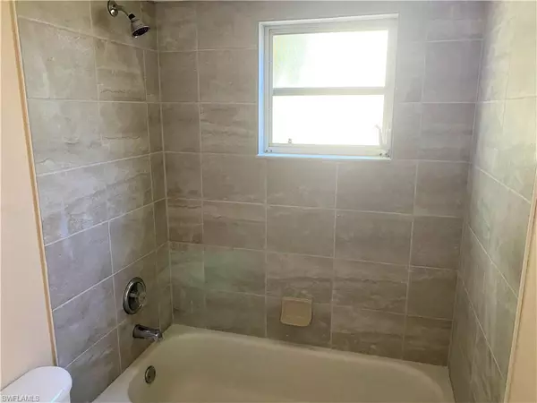 Bonita Springs, FL 34135,12349 Londonderry LN