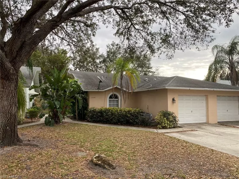 12349 Londonderry LN, Bonita Springs, FL 34135