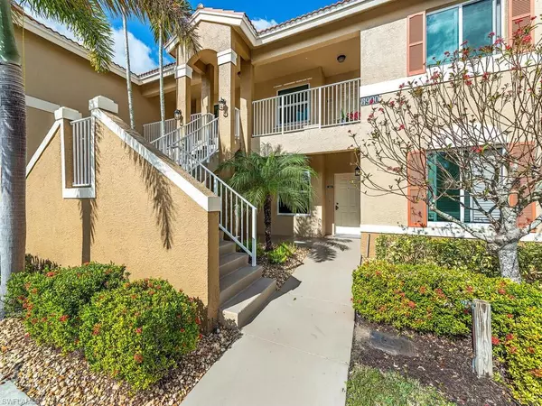 Naples, FL 34119,6900 Huntington Lakes CIR #102