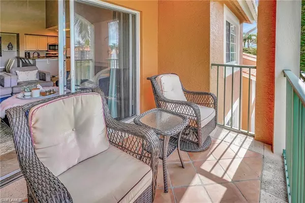 Naples, FL 34104,1275 Wildwood Lakes BLVD #2-304