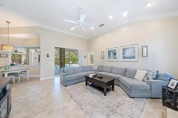 Naples, FL 34110,2121 Imperial CIR