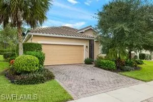 2560 Laurentina LN, Cape Coral, FL 33909