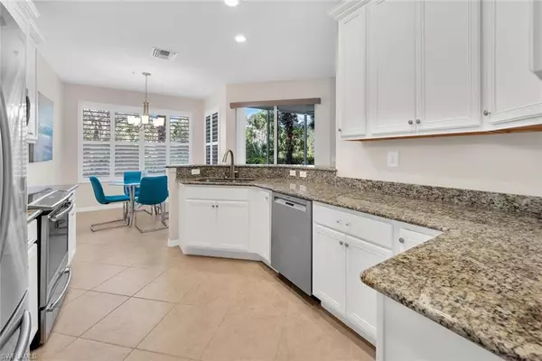 Naples, FL 34105,12850 Carrington CIR #6-103