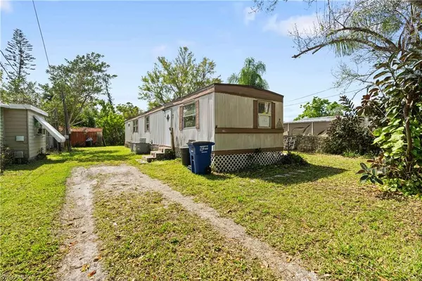 249 Clark ST, North Fort Myers, FL 33903