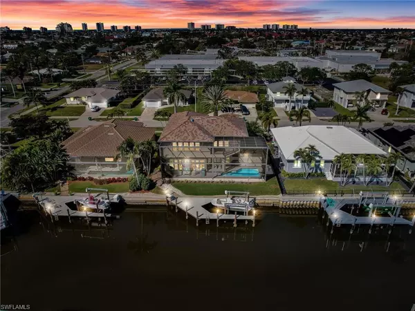 Marco Island, FL 34145,113 Greenview ST