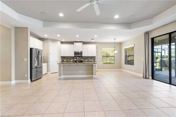 Naples, FL 34120,3688 Canopy CIR