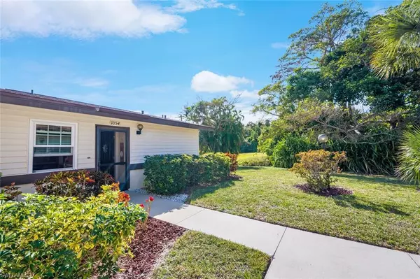 Naples, FL 34112,1054 Pine Isle LN #1054