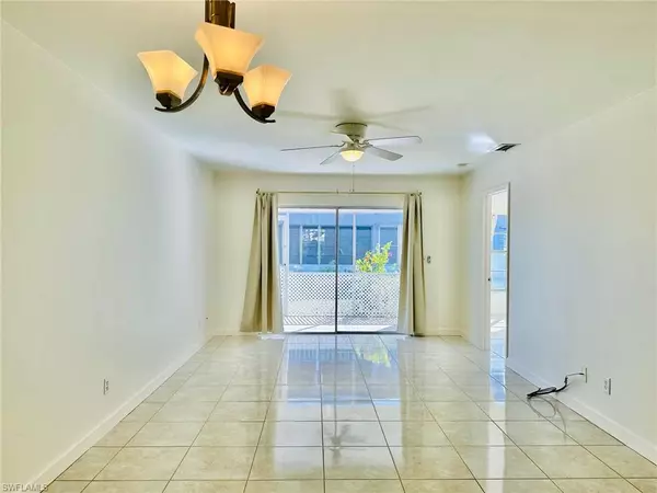 Cape Coral, FL 33904,4611 SE 5th PL #8