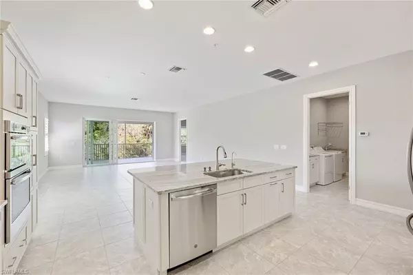 Naples, FL 34113,7805 Hawthorne DR #2603