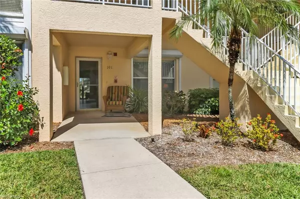 Naples, FL 34110,1120 Sarah Jean CIR #B-101