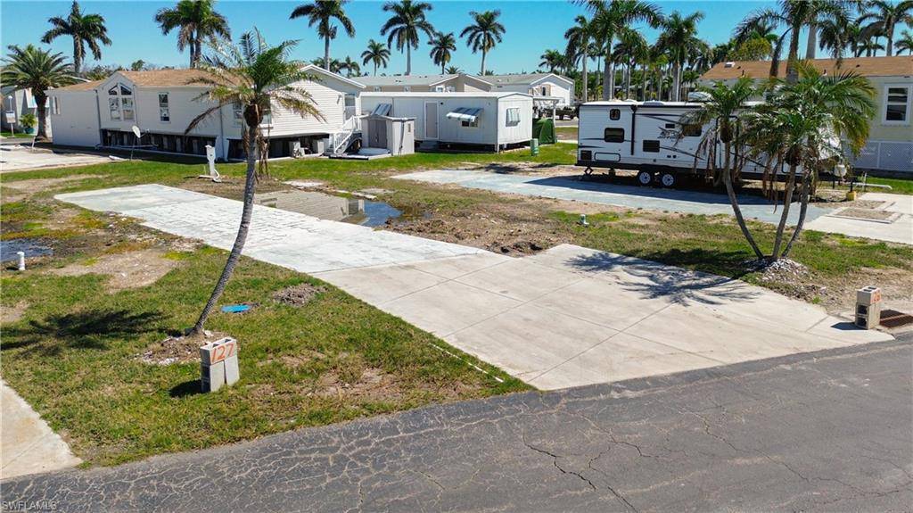 Fort Myers Beach, FL 33931,128 CORTEZ WAY