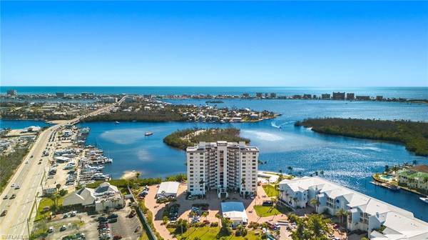 18120 San Carlos BLVD #303, Fort Myers Beach, FL 33931