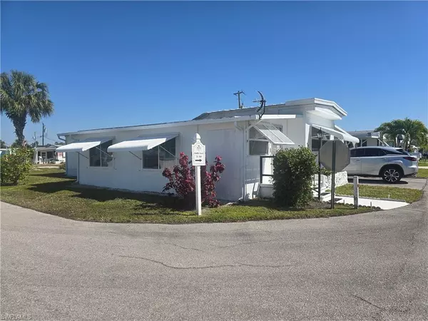 Naples, FL 34112,99 Moorhead MNR #99