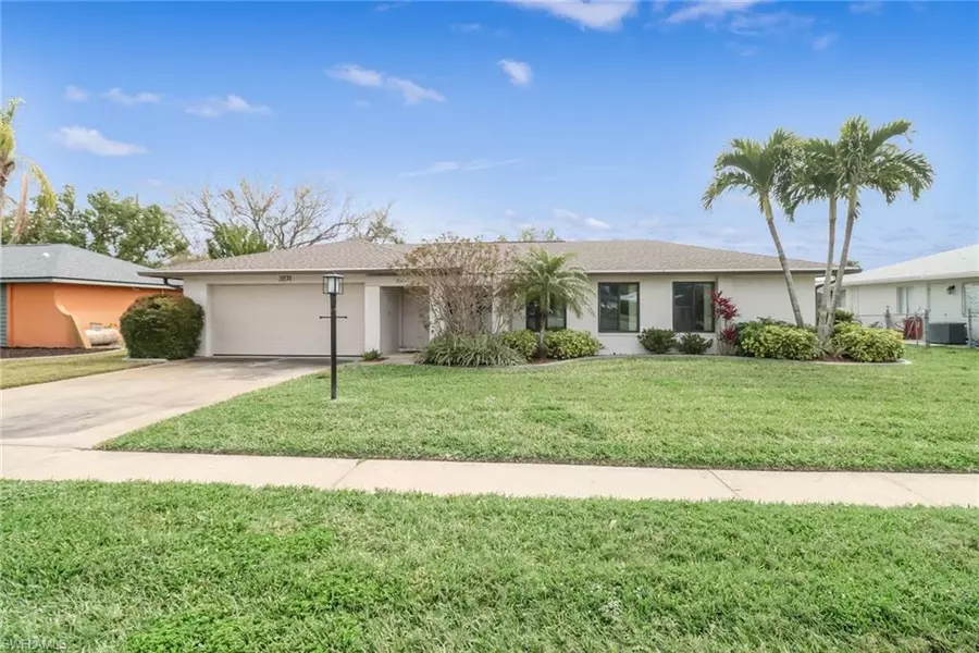 3874 Villmoor LN, Fort Myers, FL 33919