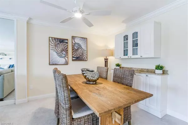 Naples, FL 34103,555 Park Shore DR #B-401