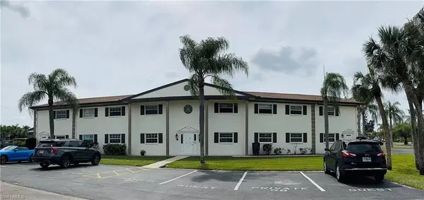 7055 New Post DR #6, North Fort Myers, FL 33917