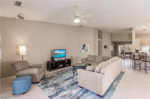 Estero, FL 33967,8400 Southbridge DR #2