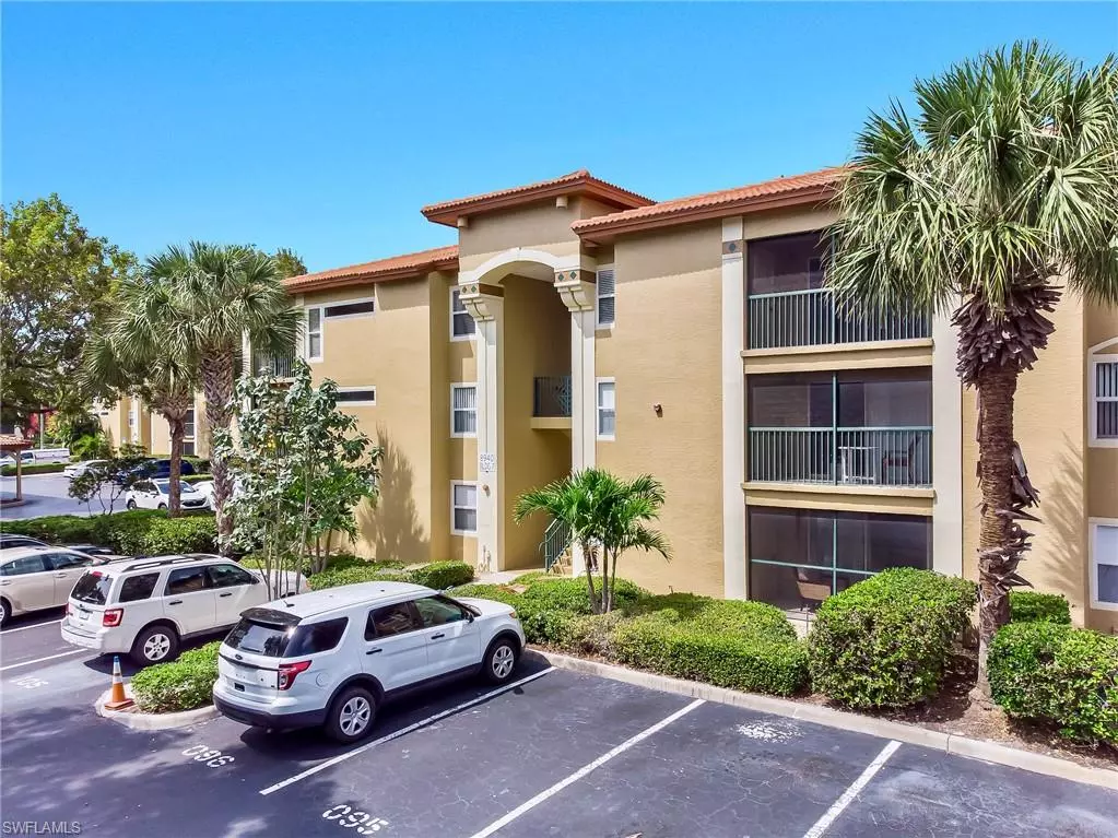 Bonita Springs, FL 34135,8940 Colonnades CT E #721