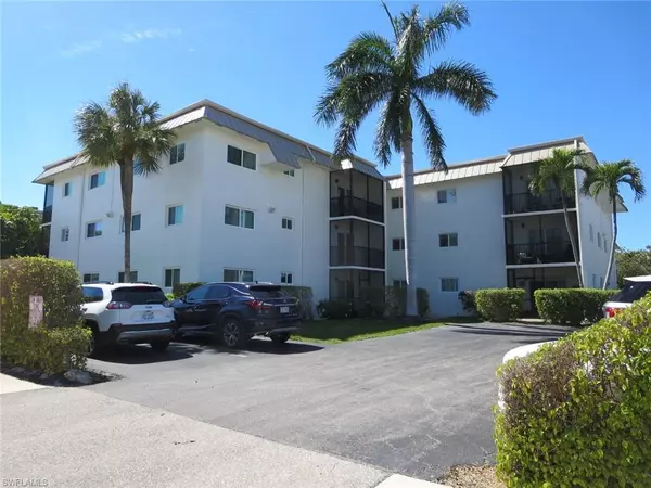 Naples, FL 34102,766 Central AVE #102