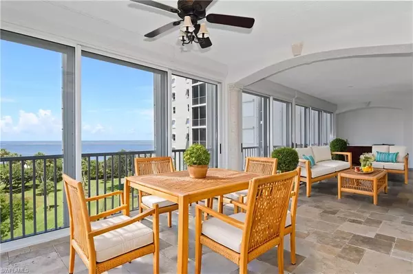 Marco Island, FL 34145,4000 Royal Marco WAY #422