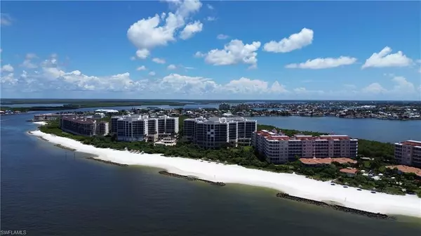 Marco Island, FL 34145,4000 Royal Marco WAY #422