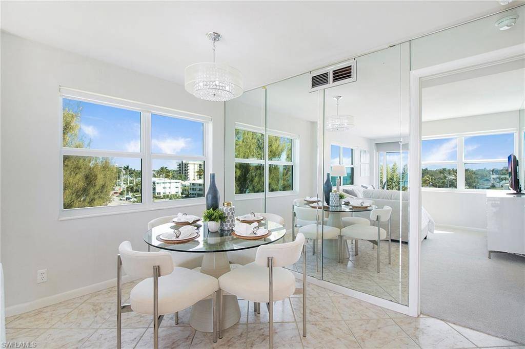 Naples, FL 34102,2011 Gulf Shore BLVD N #56