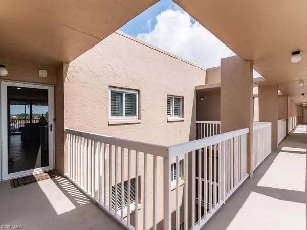 Marco Island, FL 34145,893 Collier CT #3-502