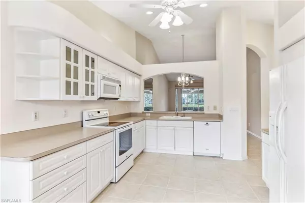 Naples, FL 34119,8184 Ibis Cove CIR #B-207