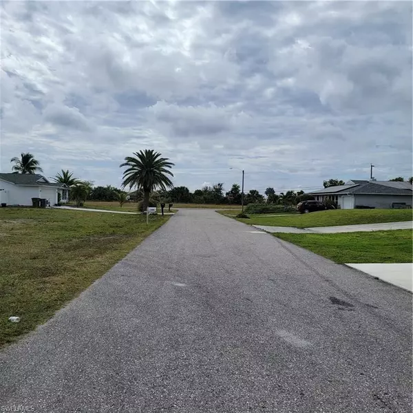 Cape Coral, FL 33909,1807 NE 17th PL