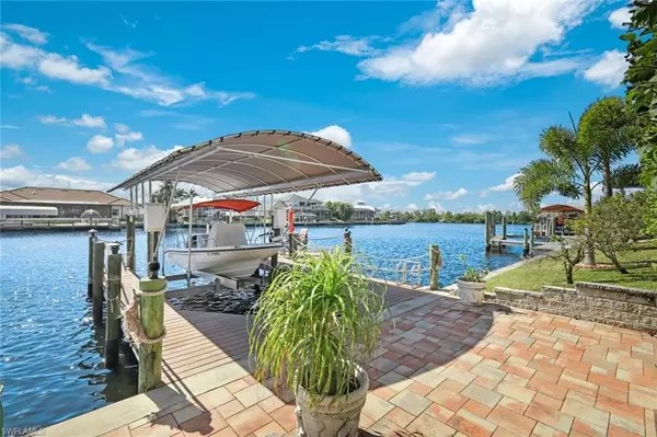 Cape Coral, FL 33914,2814 SW 43rd ST