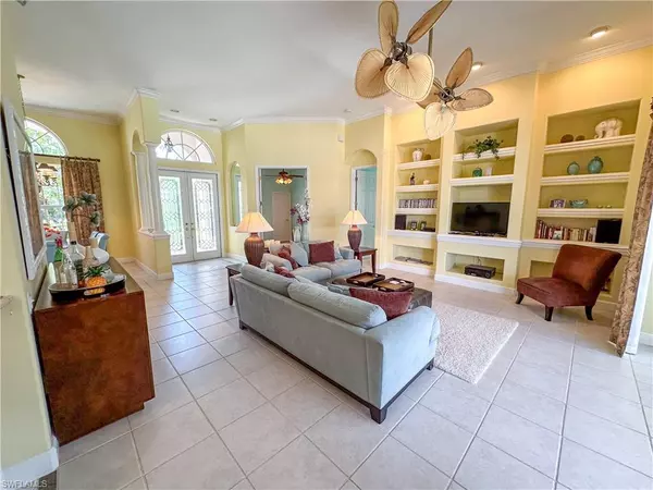 Naples, FL 34120,8229 Allendale CT