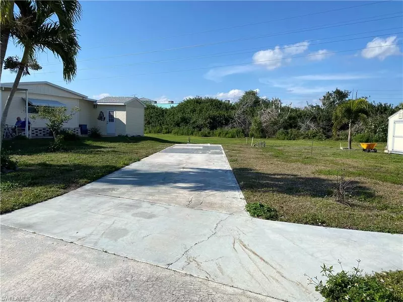 11370 Bayside BLVD, Fort Myers Beach, FL 33931