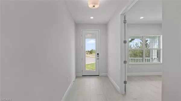 Fort Myers, FL 33908,17828 Summerland Key DR