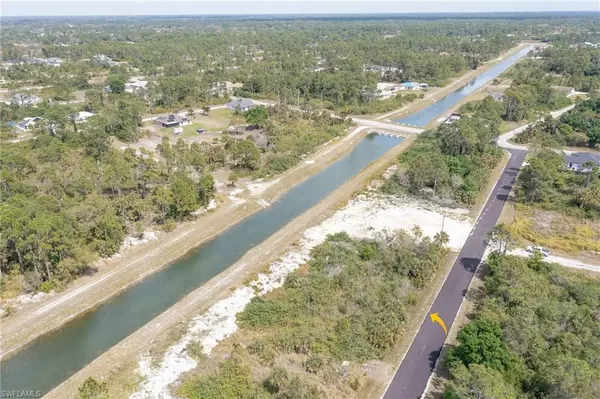 Lehigh Acres, FL 33971,2812 28th ST W