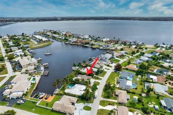 4909 Nassau CT, Cape Coral, FL 33904