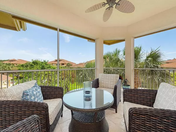 1840 Les Chateaux BLVD #303, Naples, FL 34109