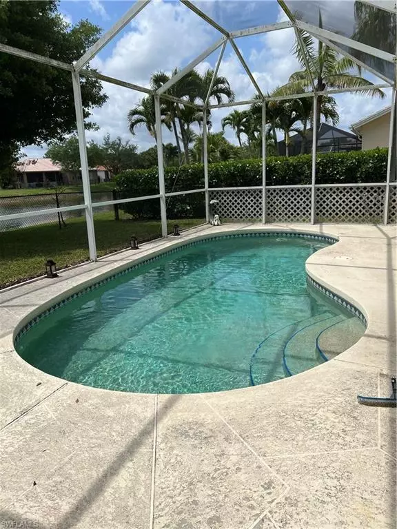 Naples, FL 34120,956 Chesapeake Bay CT