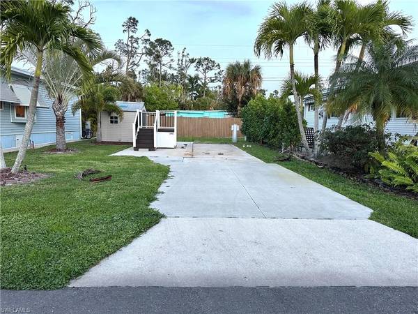 20021 Cumberland CT, Estero, FL 33928