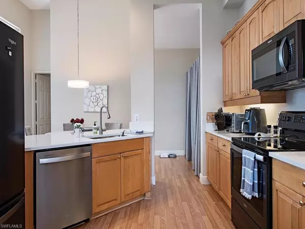 Naples, FL 34109,1610 Clermont DR #I-401