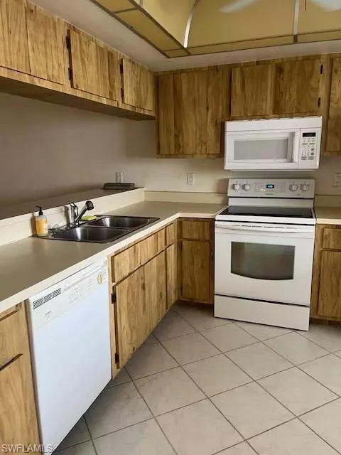 Fort Myers, FL 33908,17456 Woodland TRCE #E