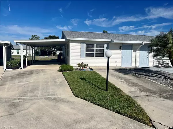 18 Pinewood BLVD, Lehigh Acres, FL 33936