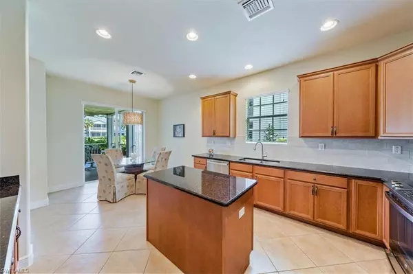 Naples, FL 34105,12819 Carrington CIR #3-102