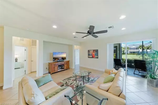 Naples, FL 34105,12819 Carrington CIR #3-102